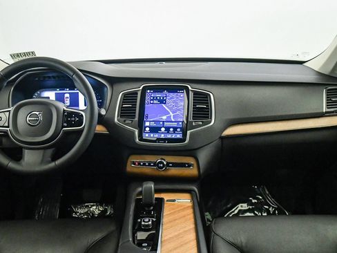 Certified 2023 Volvo XC90 T8 Core w/ Protection Package Premier AWD/4WD image 15