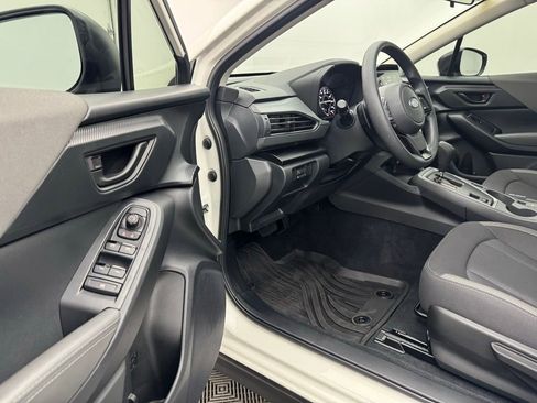 Used 2025 Subaru Crosstrek 2.0i Premium AWD/4WD image 12