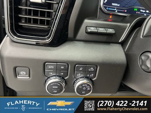 Used 2025 GMC Sierra 1500 AT4 w/ AT4 Premium Package AWD/4WD image 23