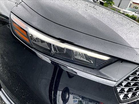 Used 2023 Honda Accord EX image 28