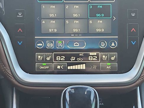 Used 2025 Subaru Outback Touring XT w/ Popular Package #2 image 17