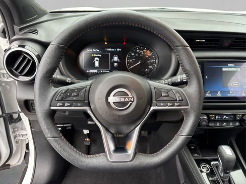 Used 2023 Nissan Kicks SR w/ SR Premium Package image 21