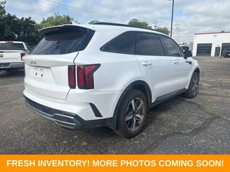 Used 2023 Kia Sorento EX FWD video 2
