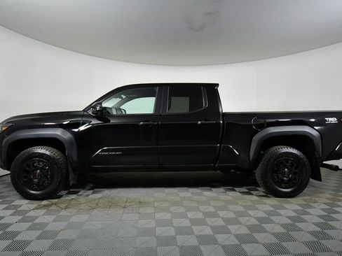 Used 2024 Toyota Tacoma TRD Off-Road image 16