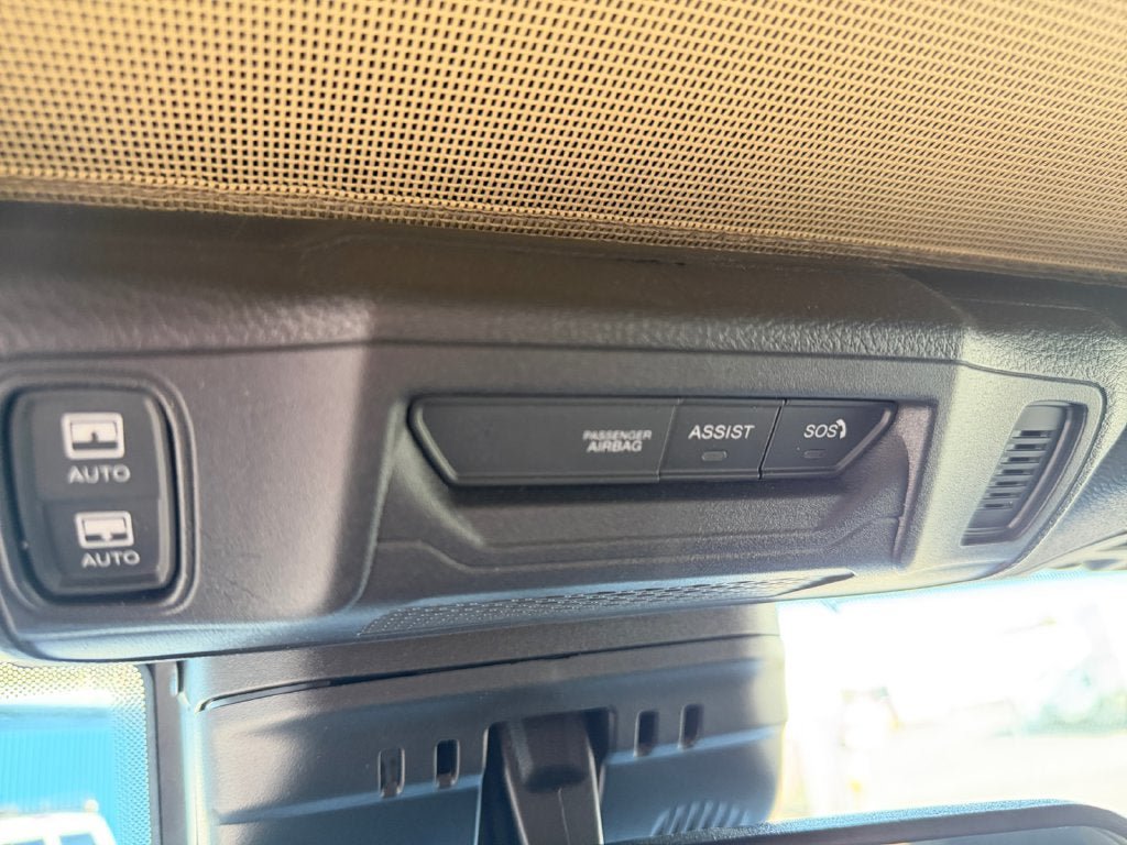 Used 2025 Jeep Wrangler Unlimited Sport AWD/4WD image 31