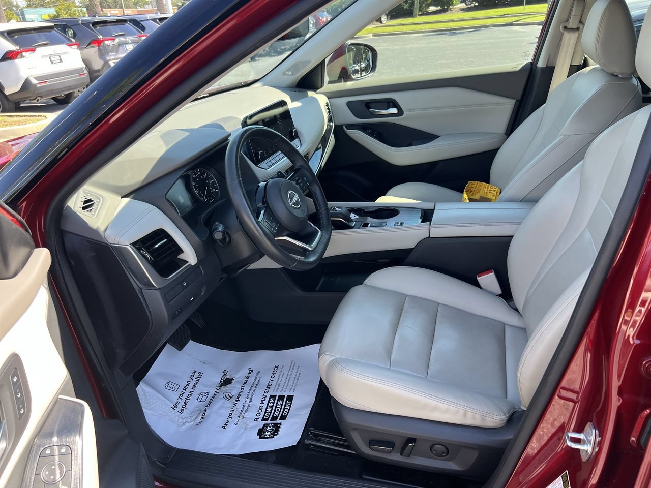 Used 2023 Nissan Rogue SL w/ SL Premium Package FWD image 16