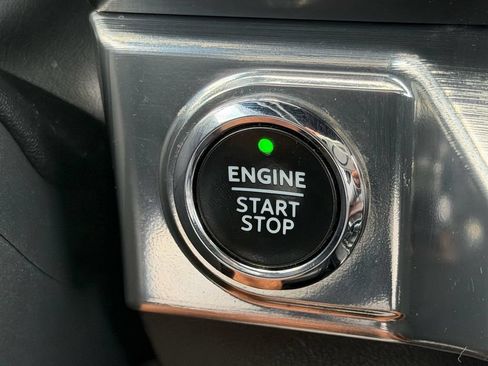 Used 2021 Ford F150 Lariat w/ Equipment Group 502A High AWD/4WD image 27