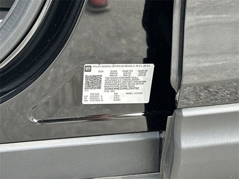 Used 2024 Chevrolet Equinox LS image 33