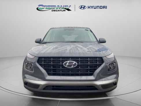 New 2026 Hyundai Venue SE image 3