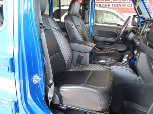 Used 2022 Jeep Gladiator Overland AWD/4WD image 32