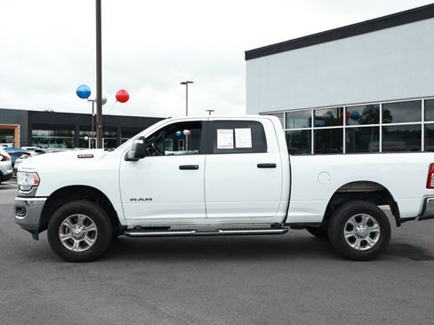 Used 2024 RAM 2500 Big Horn AWD/4WD image 5