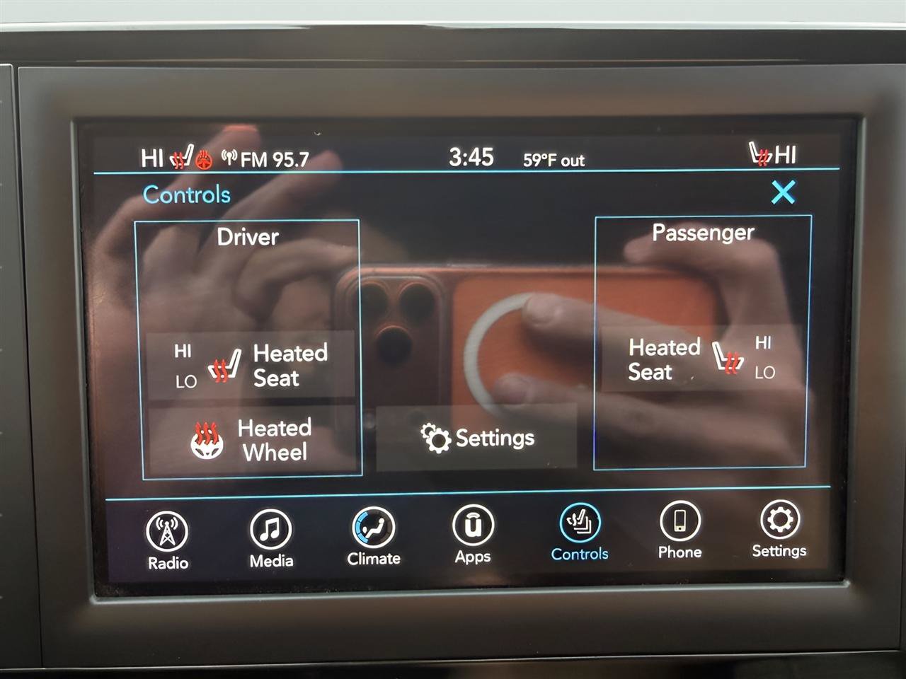 Used 2020 Chrysler Pacifica Touring-L FWD image 30