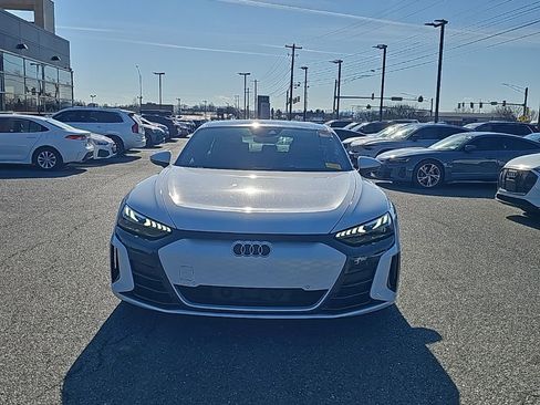 Used 2023 Audi e-tron GT Premium Plus image 16