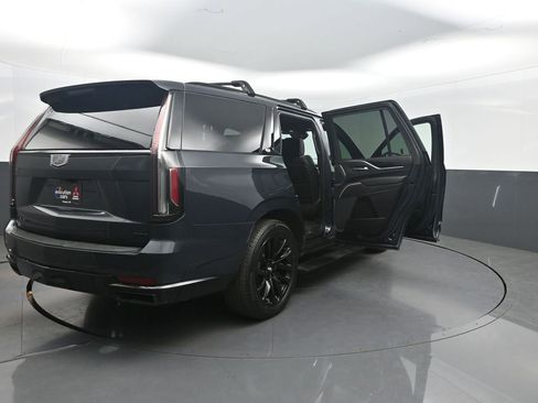 Used 2022 Cadillac Escalade Sport w/ Touring Package AWD/4WD image 45