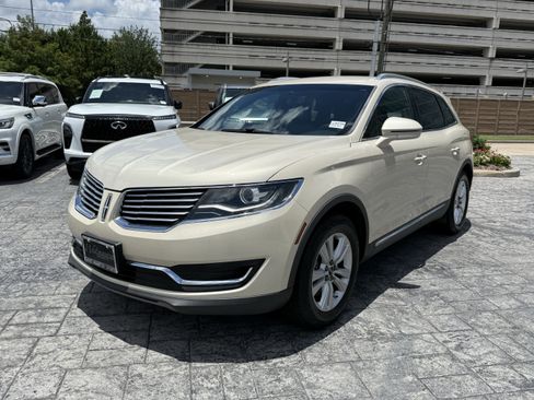Used 2016 Lincoln MKX Premiere FWD image 3