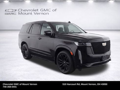 Used 2024 Cadillac Escalade ESV Sport w/ LPO, ONYX Package AWD/4WD image 21