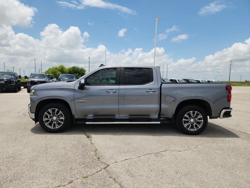 Used 2022 Chevrolet Silverado 1500 LT w/ Bed Protection Package RWD image 4