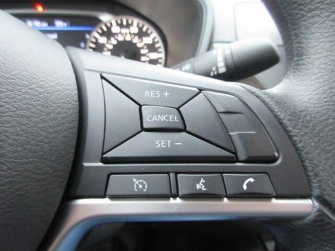 Used 2024 Nissan Altima 2.5 SV image 19