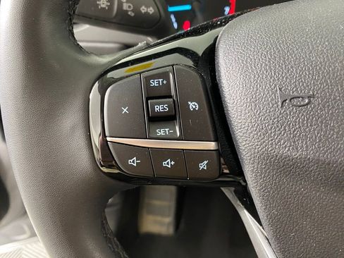 Used 2022 Ford Escape SE w/ Cold Weather Package FWD image 16