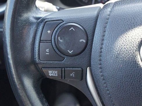 Used 2017 Toyota RAV4 XLE FWD image 11