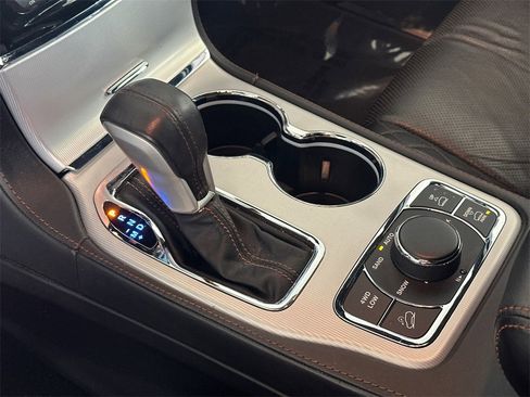 Used 2021 Jeep Grand Cherokee Summit image 31