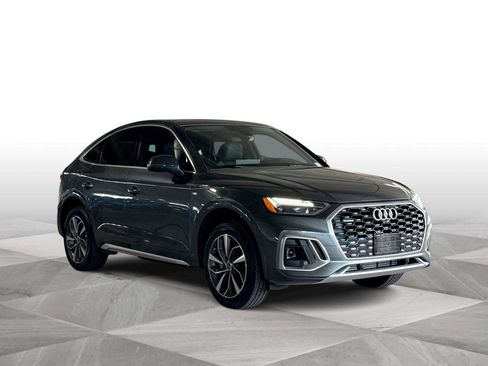 Used 2022 Audi Q5 2.0T Premium Plus w/ Premium Plus Package AWD/4WD image 2