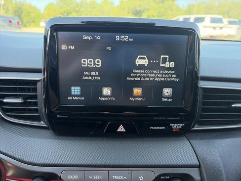 Used 2020 Hyundai Veloster Turbo FWD image 18