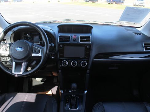 Used 2017 Subaru Forester 2.5i Touring image 19