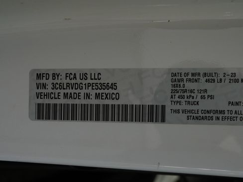 Used 2023 RAM ProMaster 2500 image 21