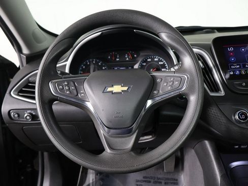 Used 2024 Chevrolet Malibu LT image 35