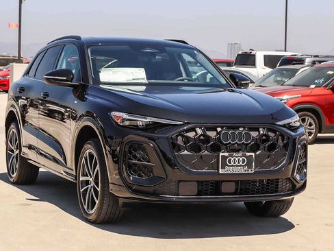 New 2026 Audi Q5 Premium Plus AWD/4WD image 3