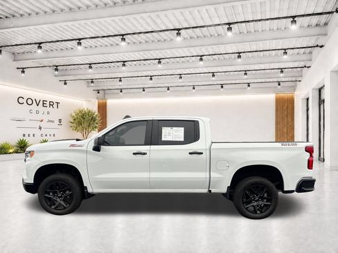 Used 2025 Chevrolet Silverado 1500 LT Trail Boss w/ Protection Package AWD/4WD image 7