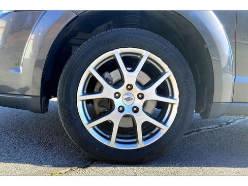 Used 2019 Dodge Journey GT image 9