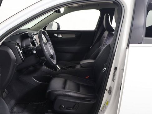 Used 2023 Volvo XC40 B5 Plus w/ Protection Package Premier AWD/4WD image 28