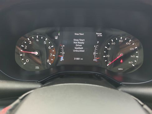 Used 2025 Jeep Compass Trailhawk AWD/4WD image 15