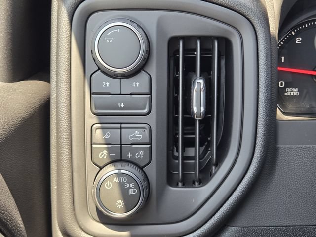 New 2026 Chevrolet Silverado 2500 Custom w/ Custom Value Package AWD/4WD image 17