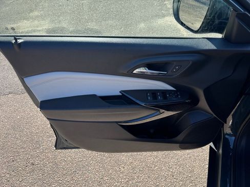 Used 2025 Chevrolet Trax LT image 18