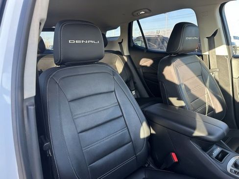 Used 2024 GMC Terrain Denali image 23