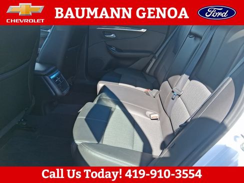 Used 2016 Chevrolet Impala LT w/ Convenience Package FWD image 13