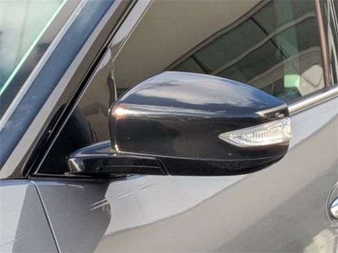 Used 2016 Nissan Maxima 3.5 SV image 9