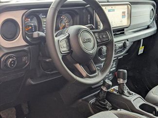 New 2026 Jeep Gladiator Sport video 3