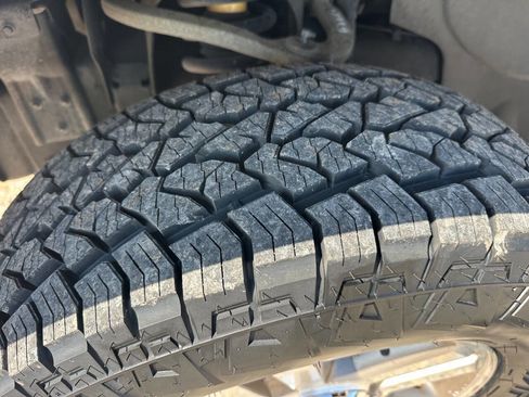 Used 2005 Ford F150 Lariat AWD/4WD image 26