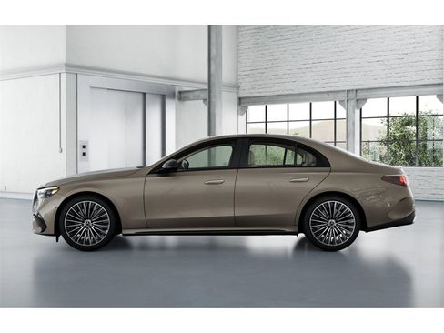 New 2026 Mercedes-Benz E 450 4MATIC Sedan image 34
