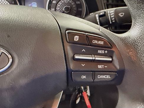Used 2020 Hyundai Elantra SE w/ Cargo Package (C1) FWD image 15