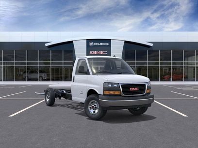 New 2025 GMC Savana 3500 w/ Power Convenience Package