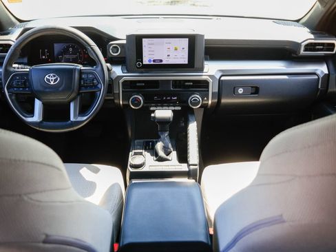 Used 2025 Toyota 4Runner SR5 RWD image 8