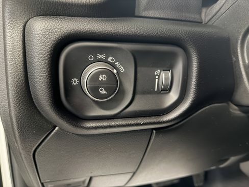 Used 2024 RAM 2500 Big Horn w/ Bed Utility Group image 22