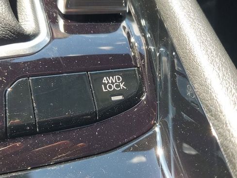 New 2025 Jeep Compass Limited w/ Sun & Sound Group image 33