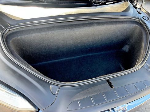 Used 2018 Tesla Model X P100D image 34