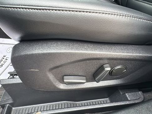 Certified 2024 Ford Edge SEL w/ Convenience Package image 8